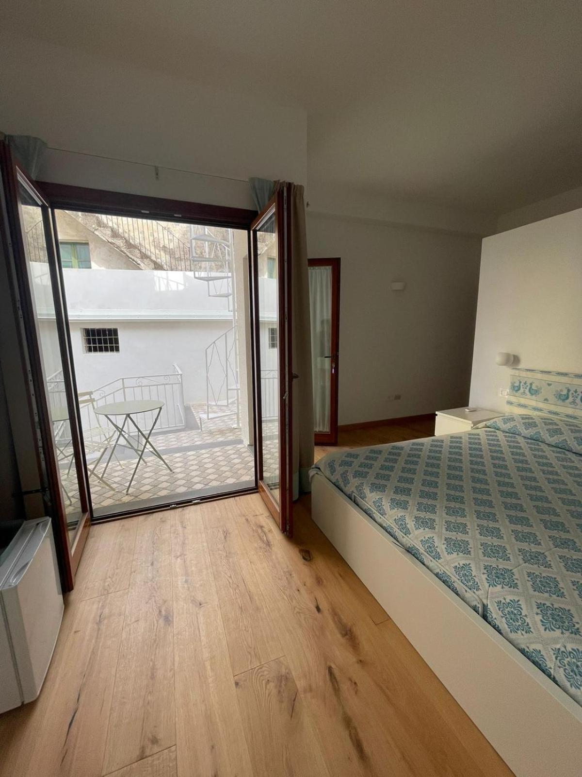 Sa Troppa De Sos Chentu Hotel Dorgali Kültér fotó