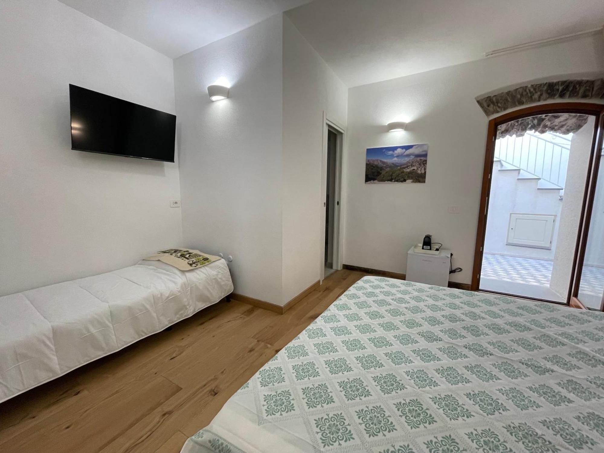 Sa Troppa De Sos Chentu Hotel Dorgali Kültér fotó